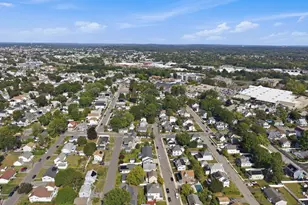 125 Upham St, Lowell, MA 01851 - Photo 29
