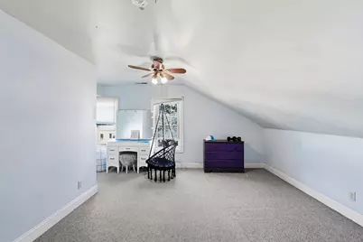 9 Waters St, Millbury, MA 01527 - Photo 25