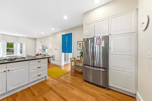 36 Oak St, Somerville, MA 02143 - Photo 7