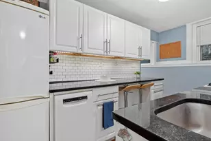 51 Revere St, Boston, MA 02114 - Photo 13