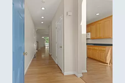 9 Kingson Ln #6, Medway, MA 02053 - Photo 3