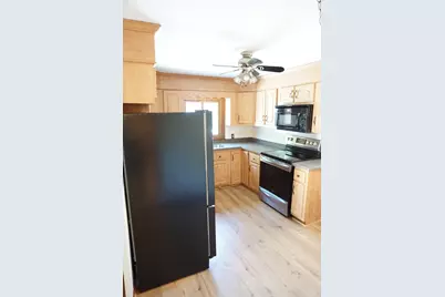 57 Llewellyn St, Lowell, MA 01850 - Photo 17
