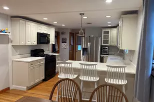 22 Farwell Ave, Boston, MA 02136 - Photo 5