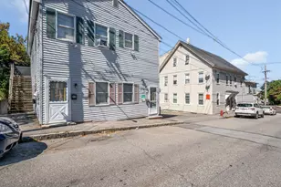 313 Agawam St, Lowell, MA 01852 - Photo 25