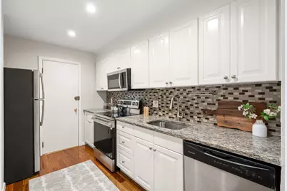 804 Centre St #8, Boston, MA 02130 - Photo 9
