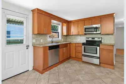 194 Weston Street, Waltham, MA 02453 - Photo 5
