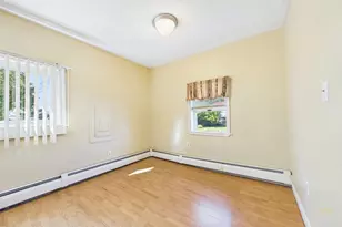 7 Bayview Ave, Fairhaven, MA 02719 - Photo 15