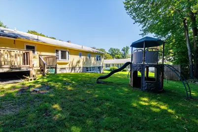 36 Barry Rd, Worcester, MA 01609 - Photo 7