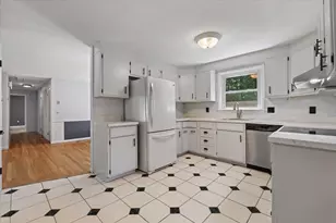 36 Barry Rd, Worcester, MA 01609 - Photo 13