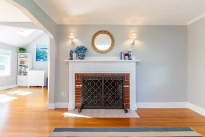 30 Colonial Avenue, Waltham, MA 02453 - Photo 5