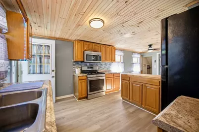 333 Nottingham St, Springfield, MA 01104 - Photo 5