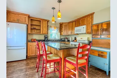 82 Smith Street, Greenfield, MA 01301 - Photo 7