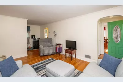 31 Eustis St., Saugus, MA 01906 - Photo 7