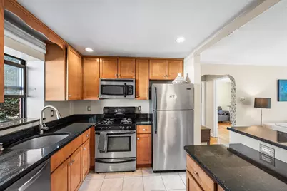 116 Washington St #2, Medford, MA 02155 - Photo 5
