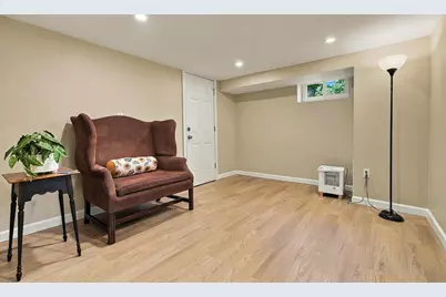 218 Myrtle St, Ashland, MA 01721 - Photo 31