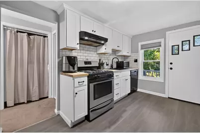 17 Pearl St, Middleborough, MA 02346 - Photo 35