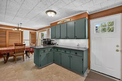 17 Pearl St, Middleborough, MA 02346 - Photo 15