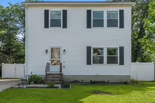 6 Buttonwood Ln, Acushnet, MA 02743 - Photo 1