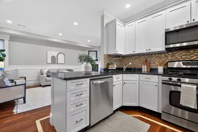 472 E 3rd St #2, Boston, MA 02127 - Photo 9