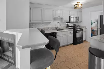 43 Brickett Hill Circle #43, Haverhill, MA 01830 - Photo 3
