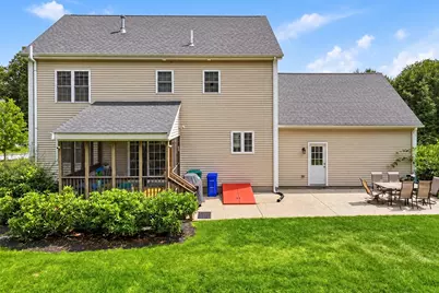 8 Erika Way, Attleboro, MA 02703 - Photo 5