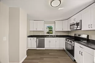 7 Maxwell St, Taunton, MA 02780 - Photo 7