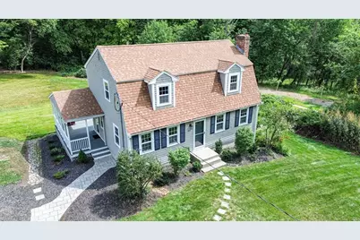 212 Pleasant, Millis, MA 02054 - Photo 3