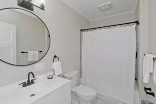 7 Lawndale St, Easthampton, MA 01027 - Photo 29