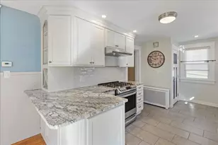 2 Houston Ave, Methuen, MA 01844 - Photo 9