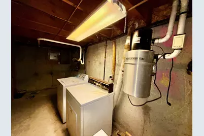 158 Vermont Ave, Somerset, MA 02726 - Photo 29