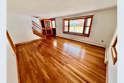 158 Vermont Ave, Somerset, MA 02726 - Photo 5