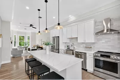 19 Thomas Park #2, Boston, MA 02127 - Photo 9