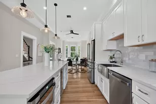 19 Thomas Pk, Boston, MA 02127 - Photo 11