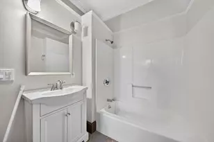 533 Locust St, Fall River, MA 02720 - Photo 15