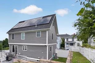 17 Montgomery St, Fall River, MA 02720 - Photo 5