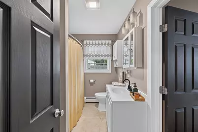 17 Montgomery St, Fall River, MA 02720 - Photo 29