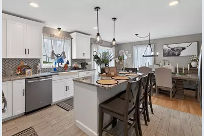 17 Montgomery St, Fall River, MA 02720 - Photo 19