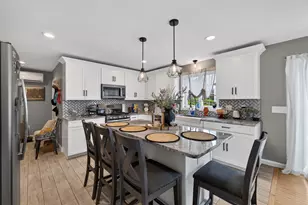17 Montgomery St, Fall River, MA 02720 - Photo 17