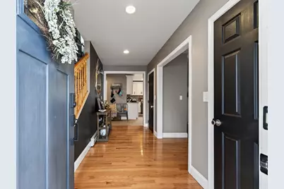 17 Montgomery St, Fall River, MA 02720 - Photo 9
