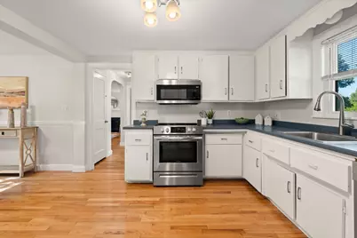 27 Sycamore Road, Melrose, MA 02176 - Photo 19