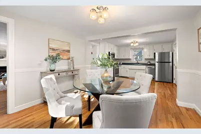 27 Sycamore Road, Melrose, MA 02176 - Photo 15