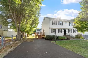 94 Mablin, North Andover, MA 01845 - Photo 1