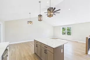 187 Pitman St, New Bedford, MA 02746 - Photo 17