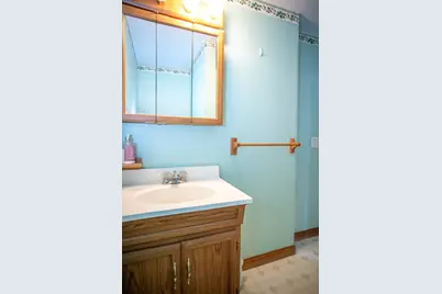 202 Pierce St, Leominster, MA 01453 - Photo 27