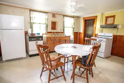 202 Pierce St, Leominster, MA 01453 - Photo 19