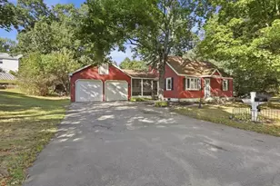 19 Capitol St, Methuen, MA 01844 - Photo 3