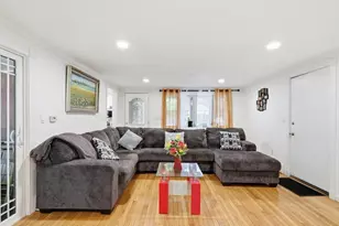 19 Capitol St, Methuen, MA 01844 - Photo 9