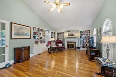 23 Arundel St, Andover, MA 01810 - Photo 7