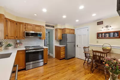 23 Arundel St, Andover, MA 01810 - Photo 11