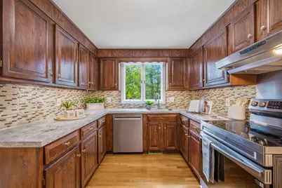 118-120 Edinboro St #118, Newton, MA 02460 - Photo 11